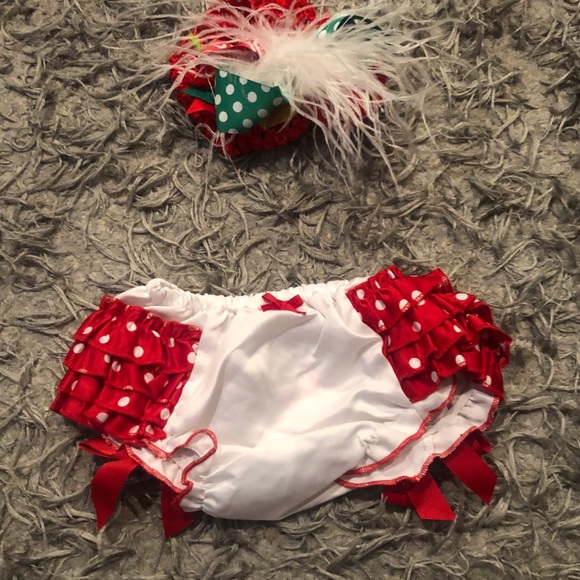 Christmas bloomers and matching MudPie bow - Picture 3 of 4